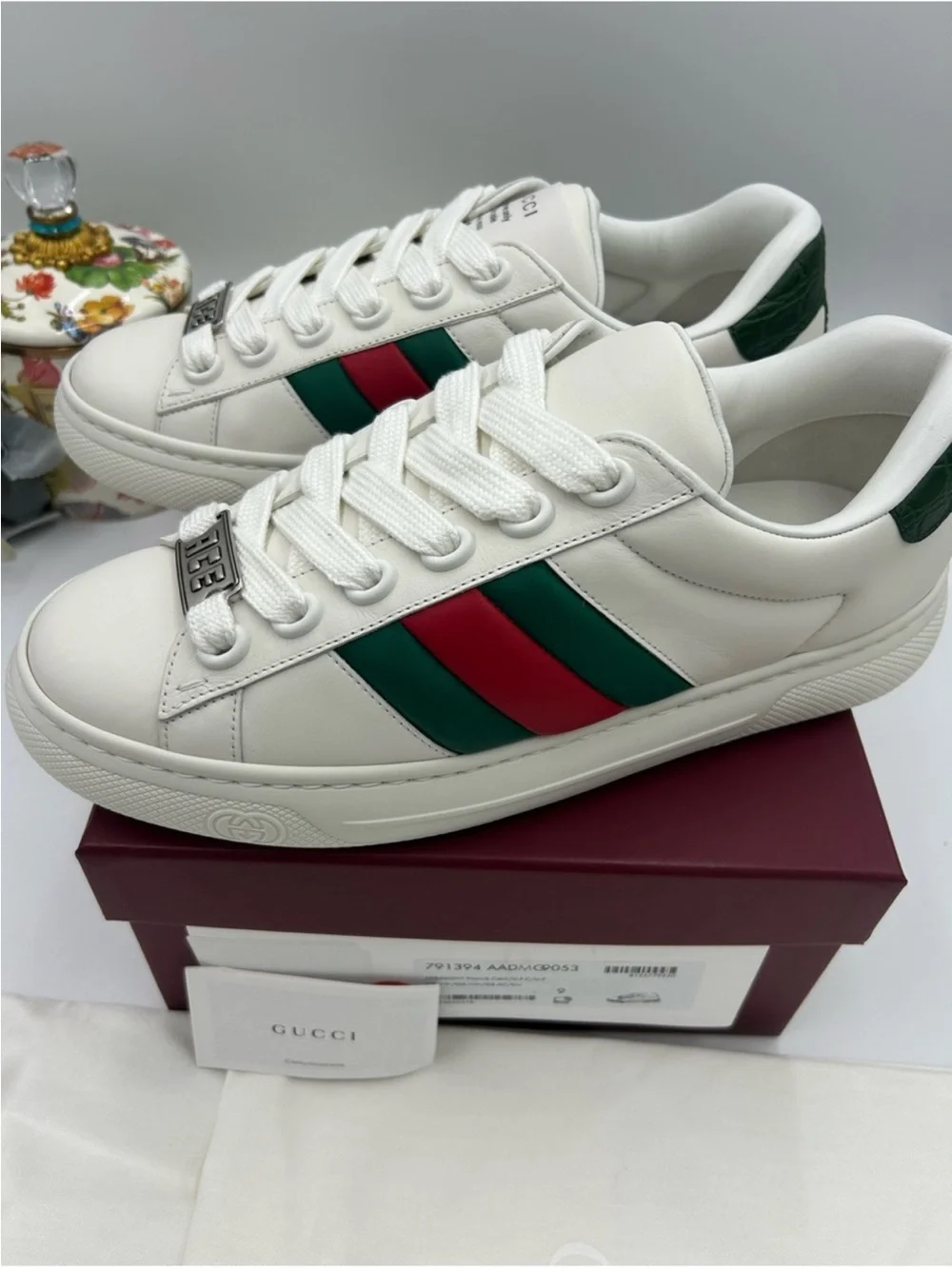 Men’s Gucci ace Webb stripe leather sneakers size 9 fits 10 US made in Italy